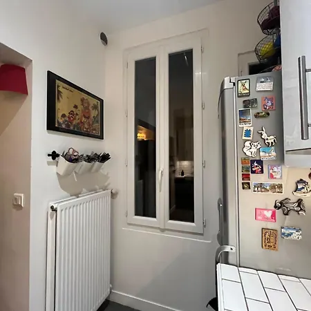 Maison De Caractere Avec Jardin Arbore En Villa